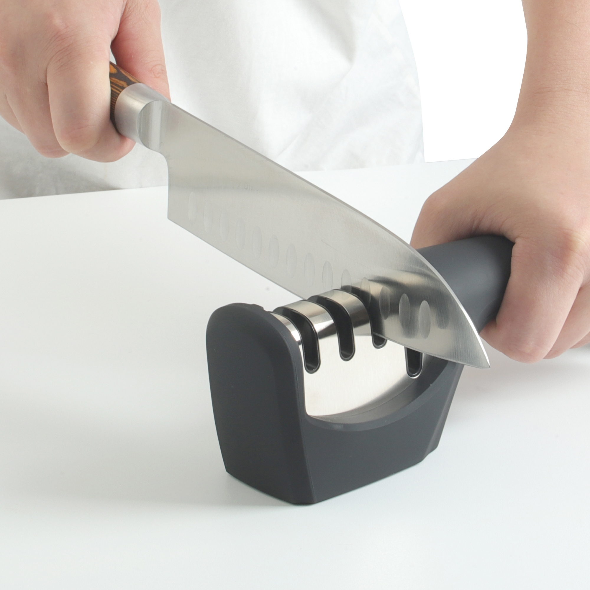 Knife sharpener - SKARPA - Cream | Culinaris