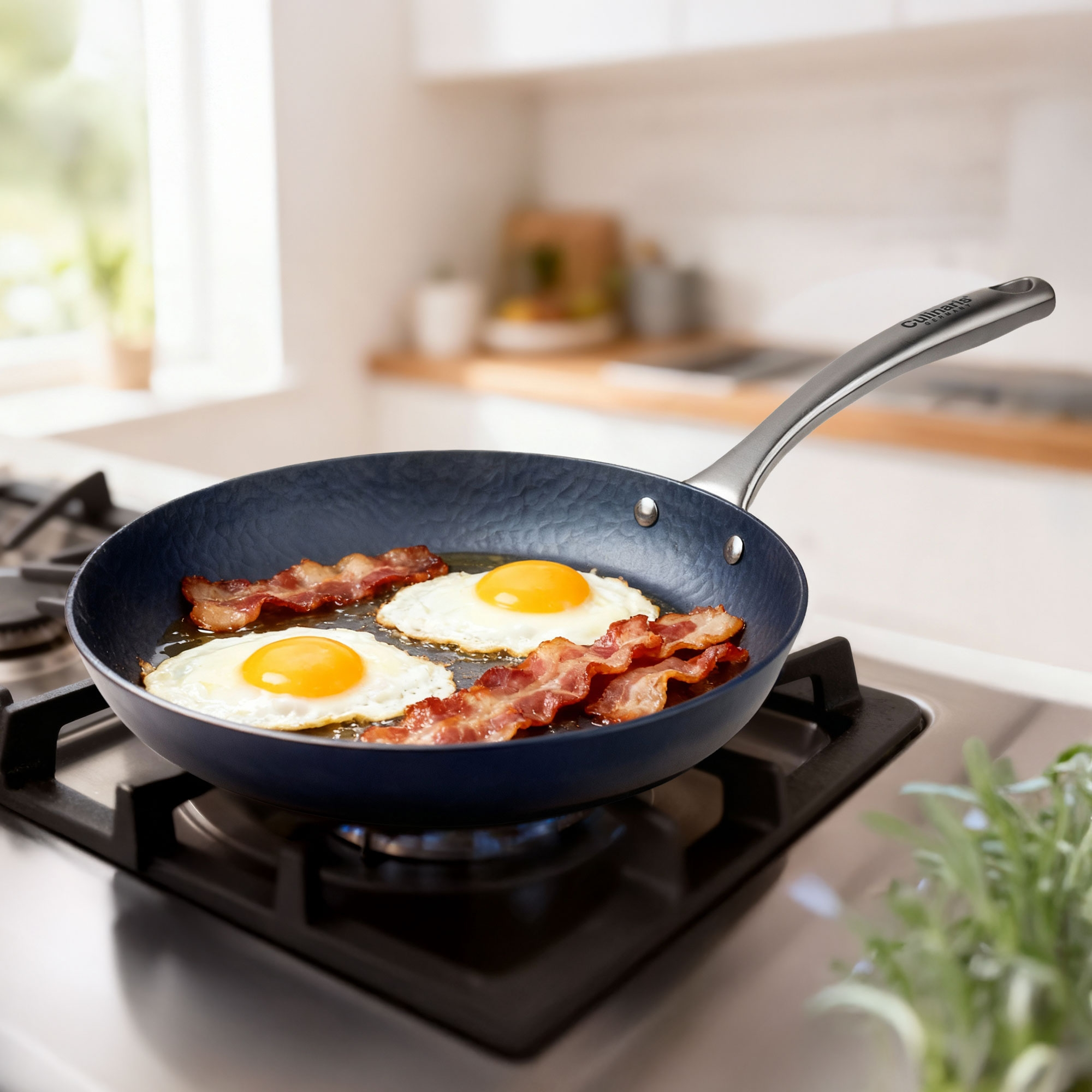 Iron frying pan - Martella - 28 cm - seasoned | Culinaris